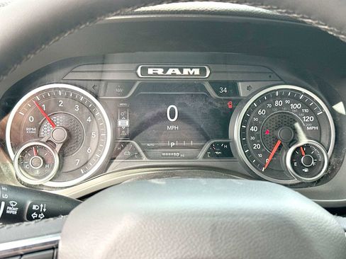 New 2026 RAM 1500 Laramie AWD/4WD image 19