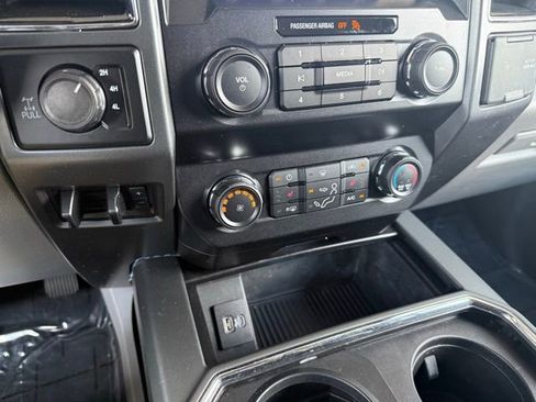 Used 2022 Ford F250 XLT w/ XLT Premium Package image 26
