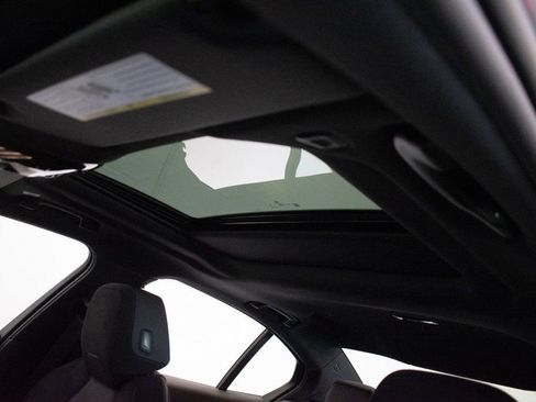 New 2026 BMW i5 eDrive40 w/ M Sport Package image 21