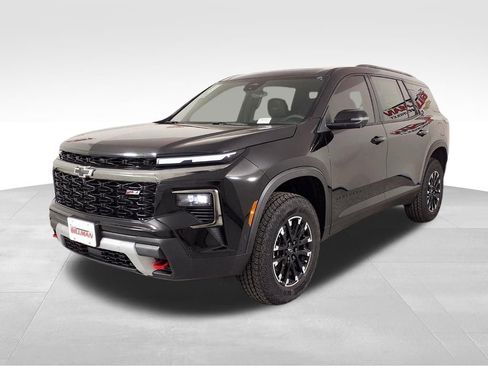 New 2026 Chevrolet Traverse Z71 w/ Enhanced Driving Package image 3