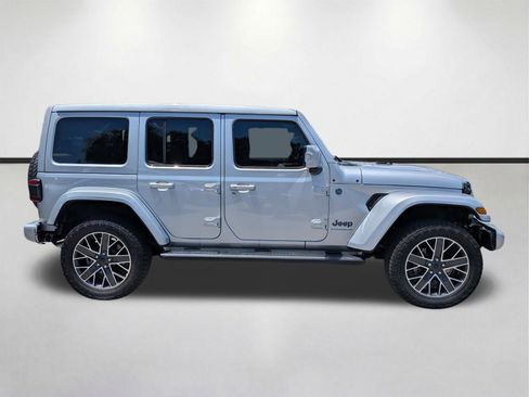 Used 2024 Jeep Wrangler High Altitude AWD/4WD image 3