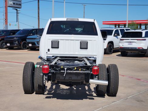 New 2026 RAM 3500 Tradesman AWD/4WD image 8