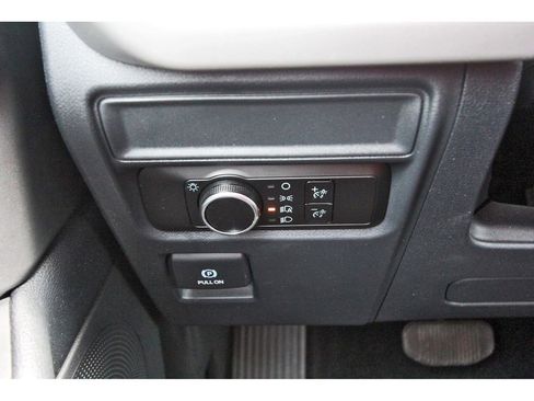 Used 2023 Ford Expedition XLT image 19