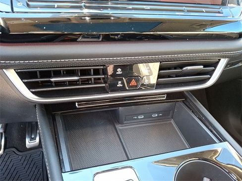 Used 2024 Volkswagen Atlas SEL Premium R-Line image 14