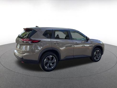 Used 2025 Nissan Rogue SV image 15