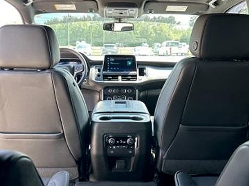 Used 2022 Chevrolet Tahoe RST w/ Luxury Package image 34