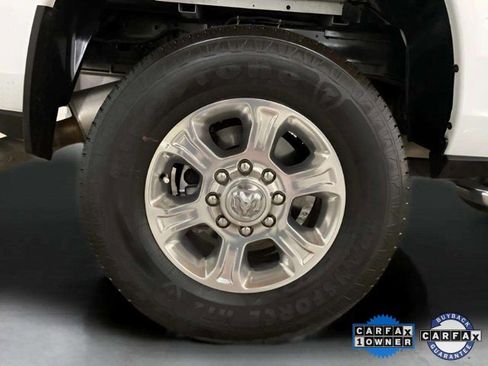 Used 2024 RAM 2500 Big Horn w/ Safety Group image 25