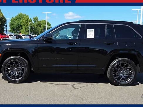 New 2026 Jeep Grand Cherokee Summit AWD/4WD image 5