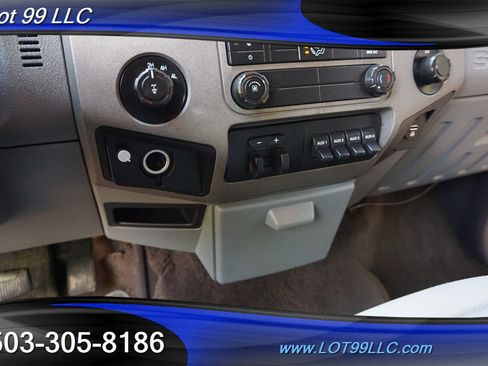 Used 2011 Ford F350 XLT w/ FX4 4X4 Off-Road Pkg image 23