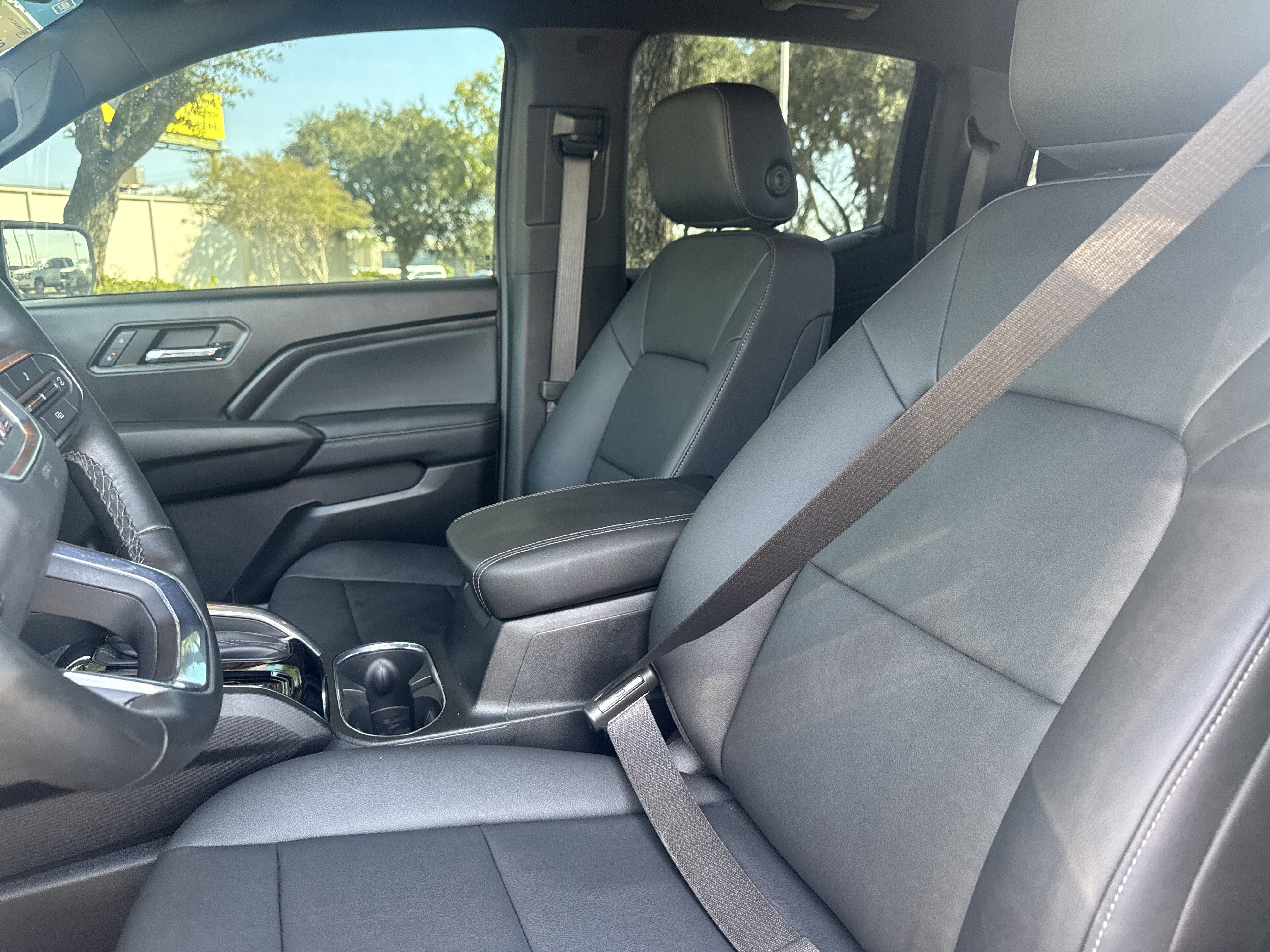 Used 2024 GMC Canyon Elevation w/ Elevation Premium Package RWD image 7
