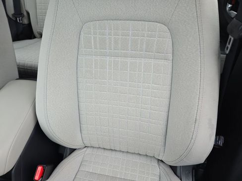 Used 2023 Honda HR-V LX image 17