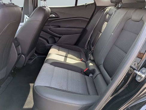 Used 2024 Chevrolet Trax LT w/ Driver Confidence Package image 13