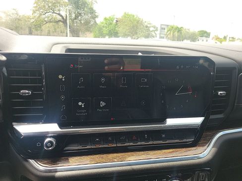 Used 2024 GMC Sierra 1500 Elevation image 24