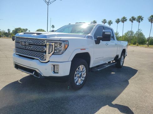 Used 2020 GMC Sierra 2500 Denali w/ Denali Ultimate Package AWD/4WD image 2
