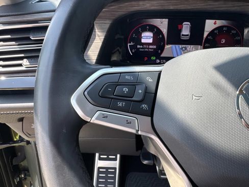 Used 2025 Volkswagen Atlas SEL Premium R-Line AWD/4WD image 24