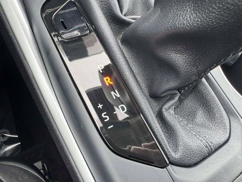 Certified 2025 Toyota Highlander XLE image 38