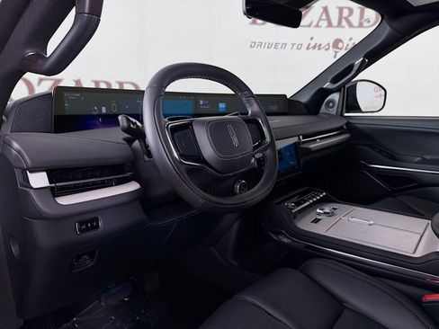 New 2026 Lincoln Navigator Reserve w/ Jet Appearance Package AWD/4WD image 9