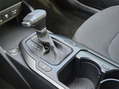 New 2026 Kia K4 LXS image 15