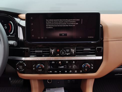New 2026 Nissan Pathfinder Platinum AWD/4WD image 9