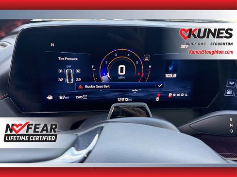 Used 2025 Chevrolet Traverse RS image 29