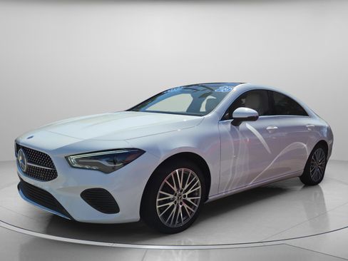 Used 2025 Mercedes-Benz CLA 250 image 2