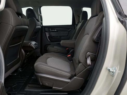 Used 2017 Chevrolet Traverse LT w/ Traveler's Package FWD image 20