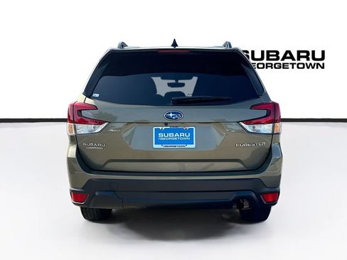 Used 2024 Subaru Forester Premium AWD/4WD image 6