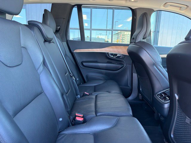 Used 2023 Volvo XC90 B5 Plus AWD/4WD image 14