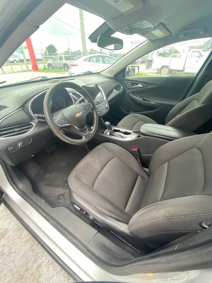 Used 2019 Chevrolet Malibu LT FWD image 7