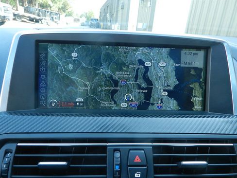 Used 2012 BMW 650i Coupe image 35