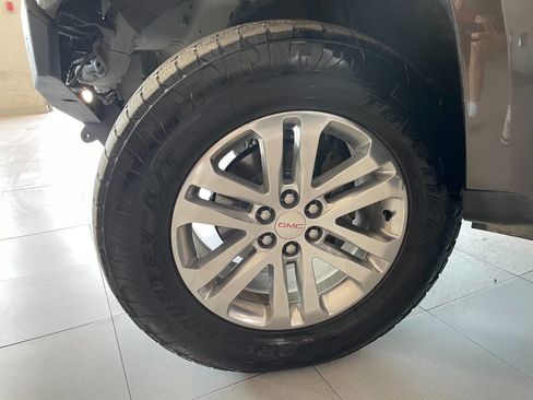 Used 2019 GMC Canyon SLT w/ Driver Alert Package image 11