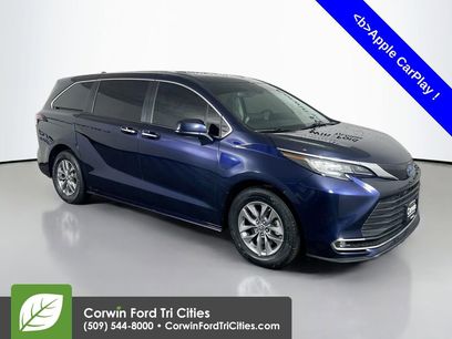 Used 2022 Toyota Sienna XLE