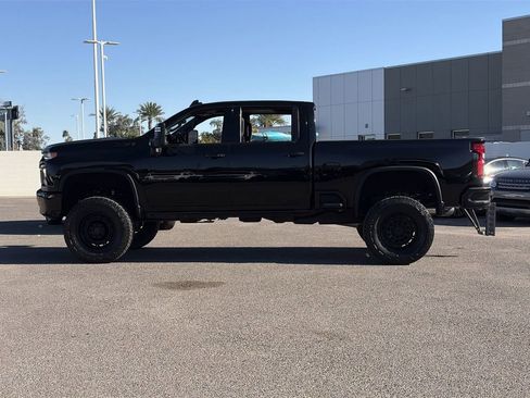 Used 2021 Chevrolet Silverado 2500 LTZ w/ Z71 Chrome Sport Edition AWD/4WD image 9