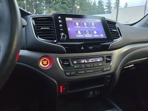 Certified 2023 Honda Ridgeline RTL image 21