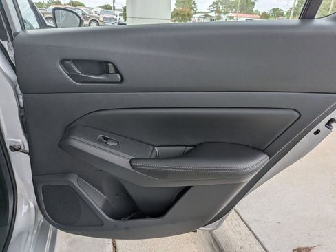 Used 2025 Nissan Altima 2.5 SV FWD image 22