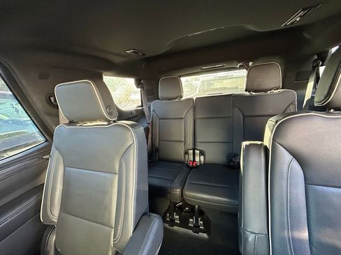 Used 2021 GMC Yukon SLT w/ SLT Luxury Plus Package image 5