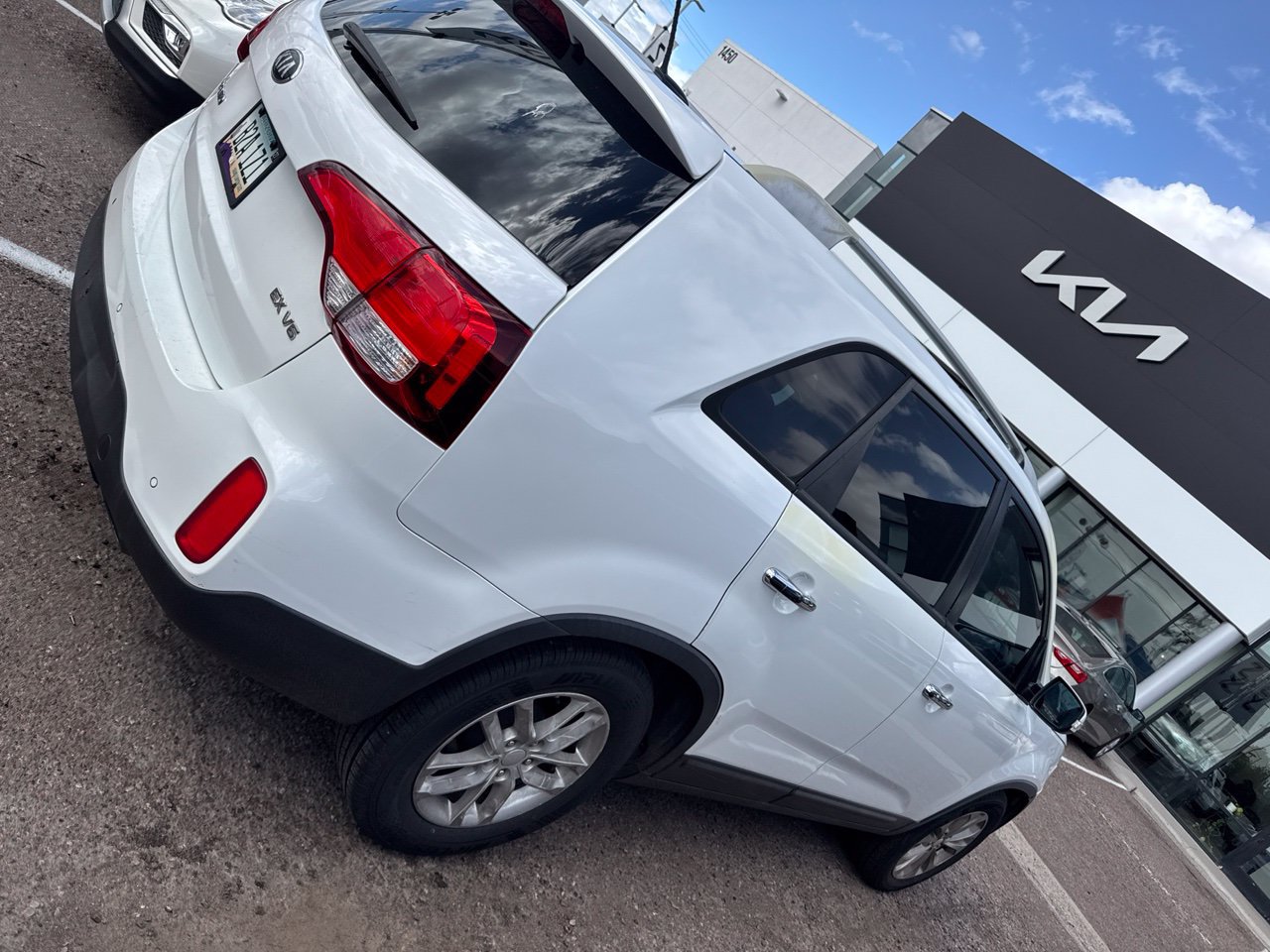 Used 2015 Kia Sorento EX FWD image 9