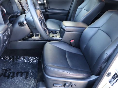 Used 2022 Toyota 4Runner TRD Off-Road Premium image 48