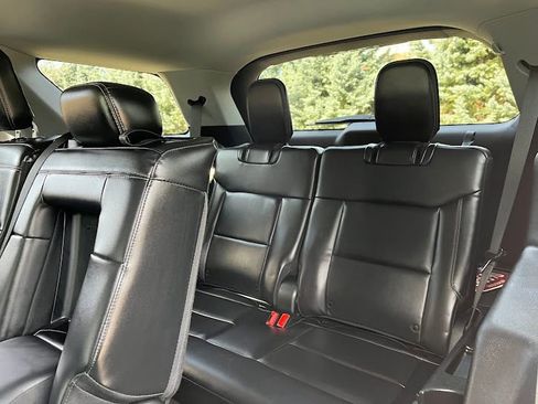 Used 2021 Ford Explorer XLT w/ Equipment Group 202A image 43