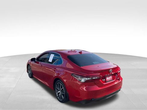 Used 2024 Toyota Camry XLE image 27