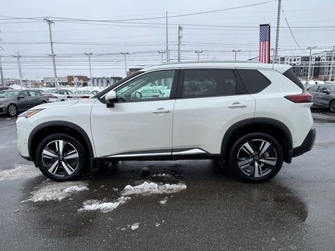 Used 2023 Nissan Rogue SL w/ SL Premium Package image 5