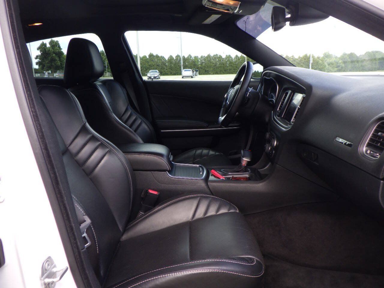 Used 2018 Dodge Charger SRT w/ Technology Group RWD image 16