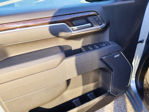 New 2026 GMC Sierra 1500 Elevation image 9