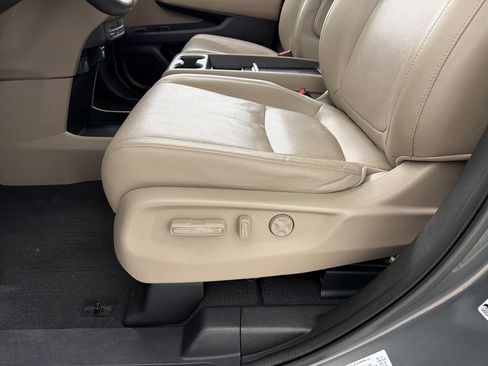 Used 2018 Honda Odyssey Elite image 14