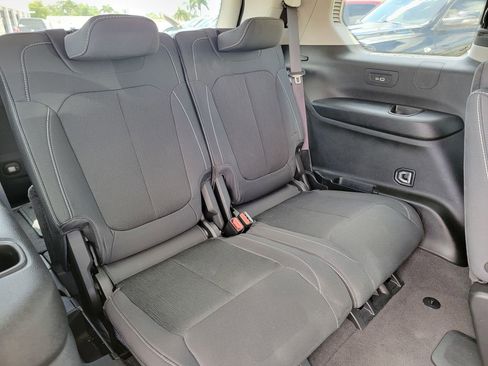 Used 2021 Jeep Grand Cherokee L Laredo w/ Luxury Tech Group I image 14