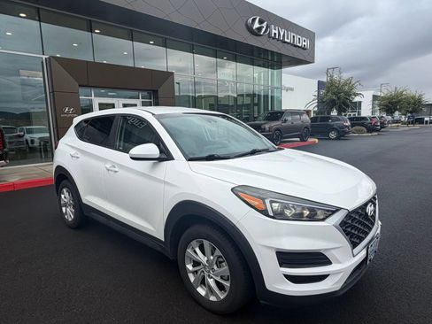 Used 2019 Hyundai Tucson SE w/ Cargo Package AWD/4WD image 7