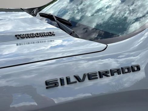 Used 2025 Chevrolet Silverado 1500 RST w/ LPO, Dark Essentials Package image 9