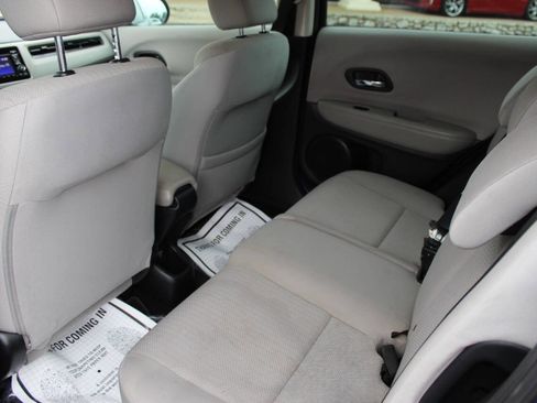 Used 2017 Honda HR-V LX image 14