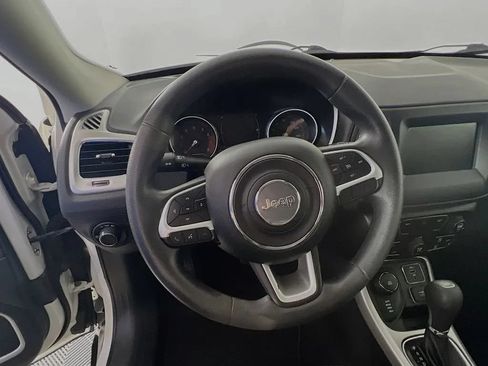 Used 2019 Jeep Compass Sport AWD/4WD image 12