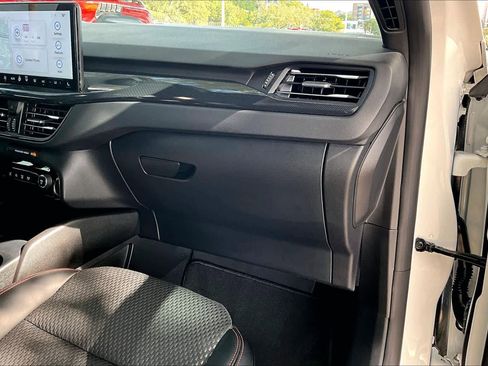 Certified 2024 Ford Escape ST-Line w/ Tech Pack #1 image 19